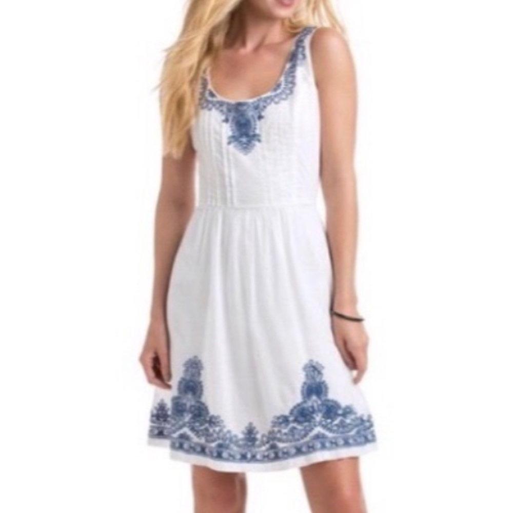 embroidered Vineyard Vines dress